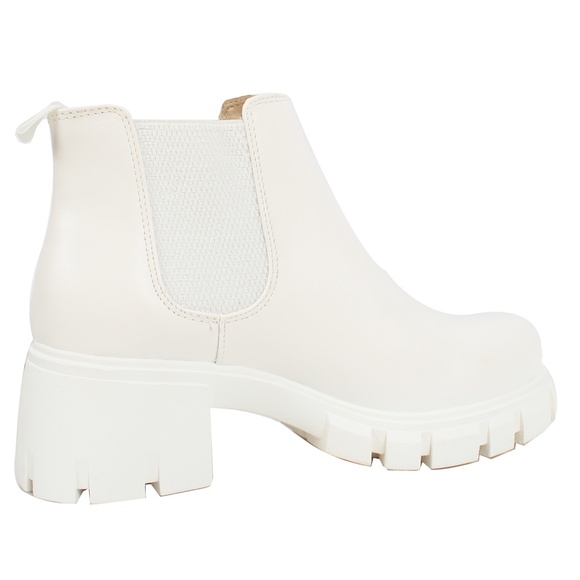 White Faux Leather Chelsea Pull On Lug Ankle Boots - Picture 3 of 6
